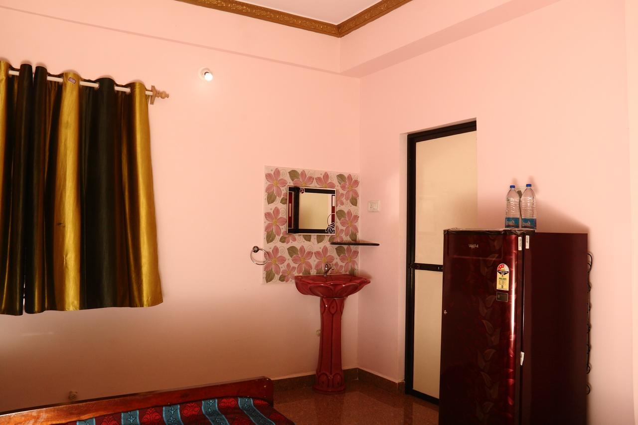 Sai Guru Guest House Anjuna Exterior photo